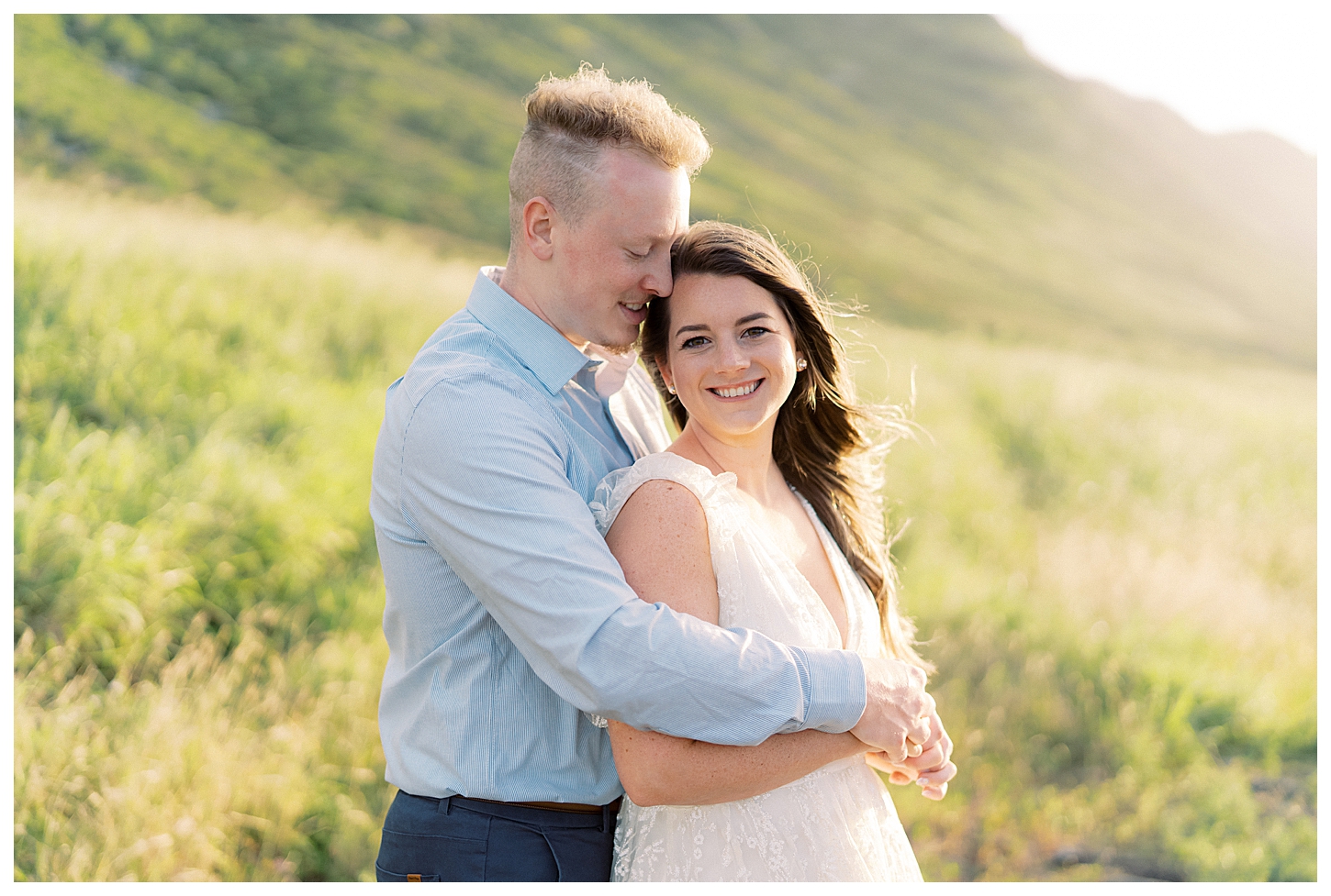 Oahu Hawaii Couples Photographer