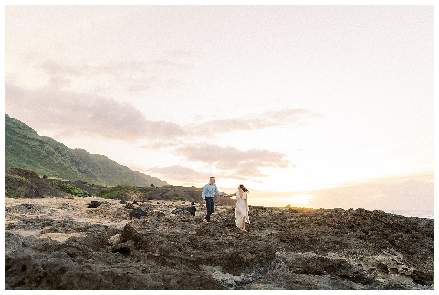 Oahu Hawaii Couples Photographer