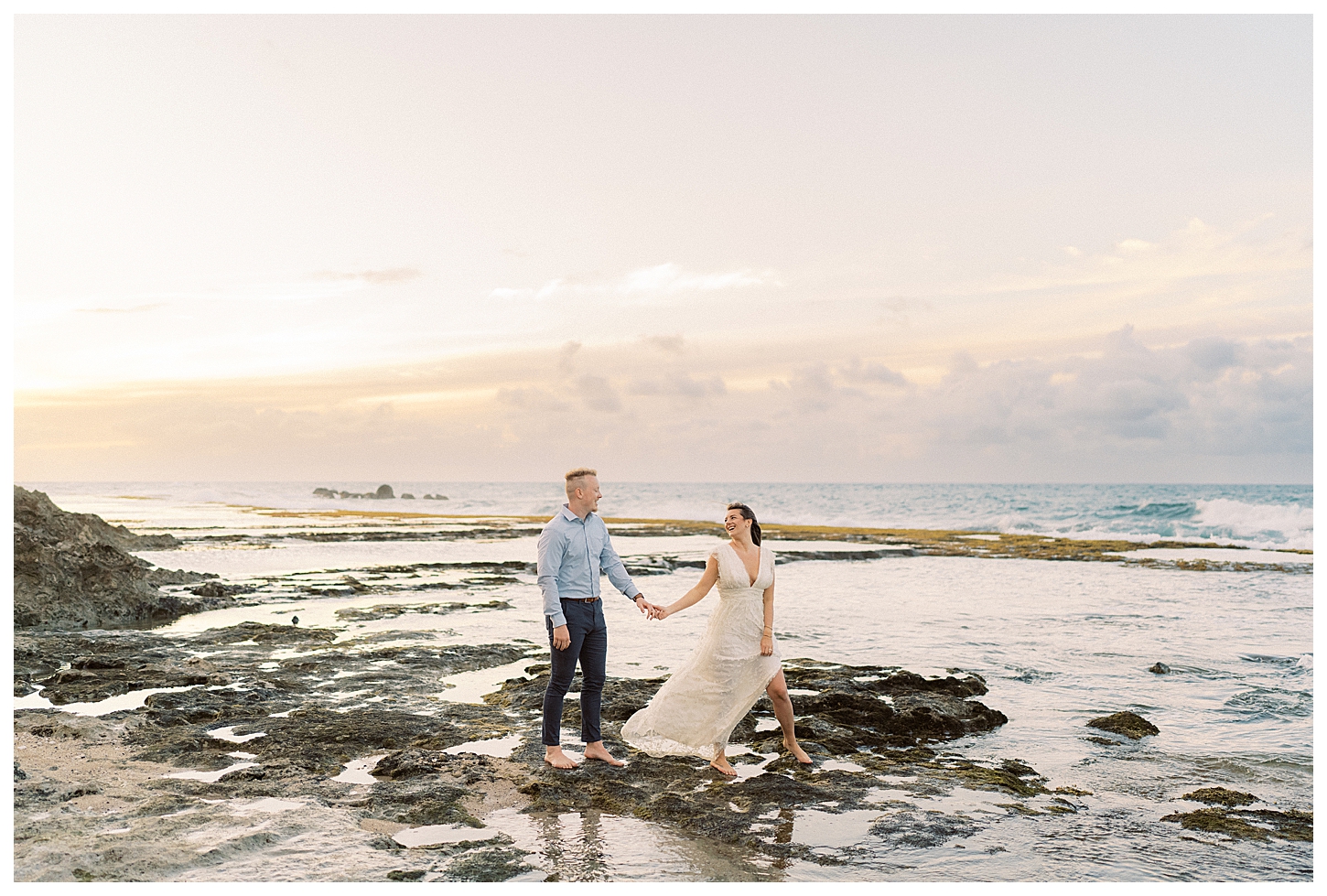 Oahu Hawaii Couples Photographer