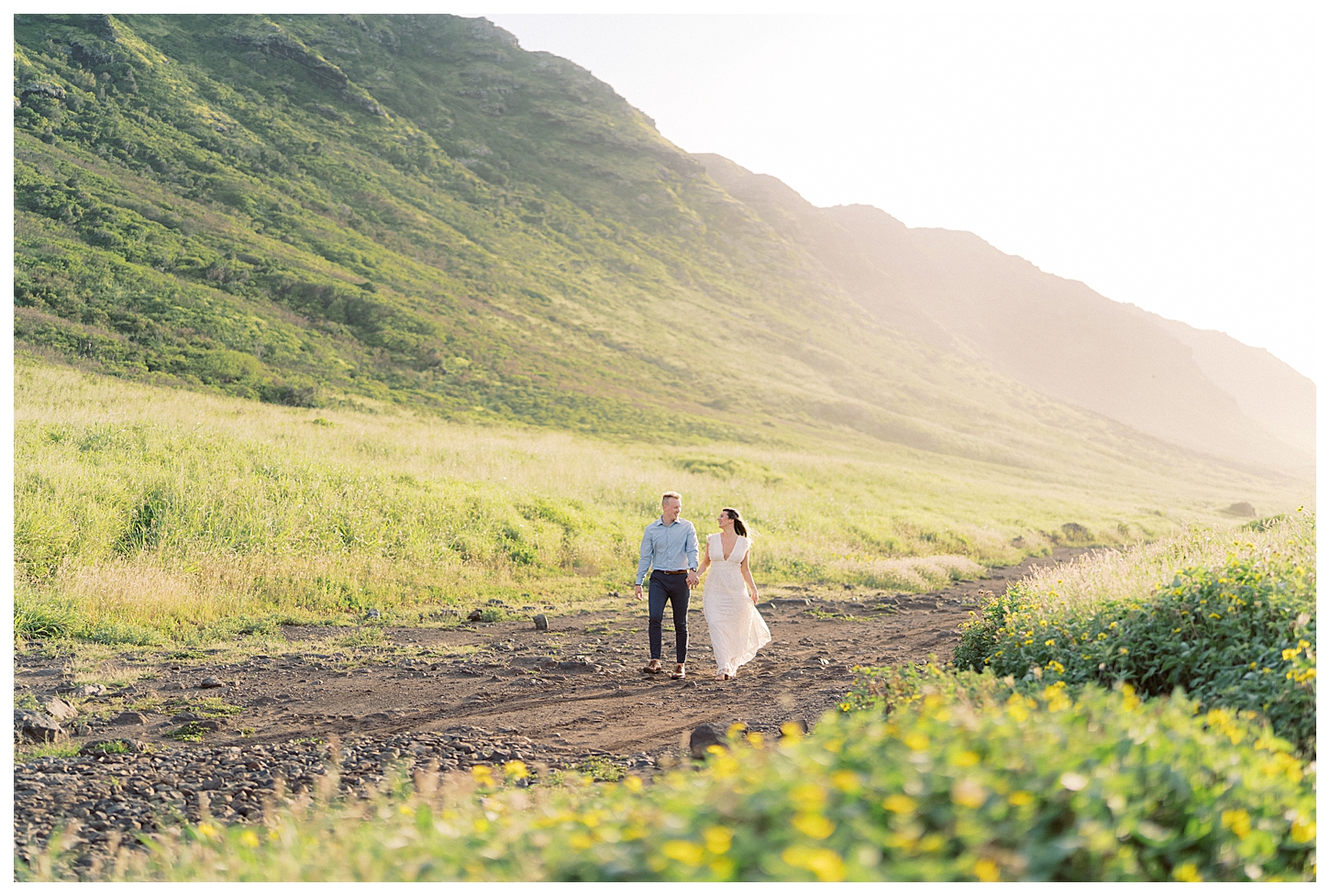 Oahu Hawaii Couples Photographer