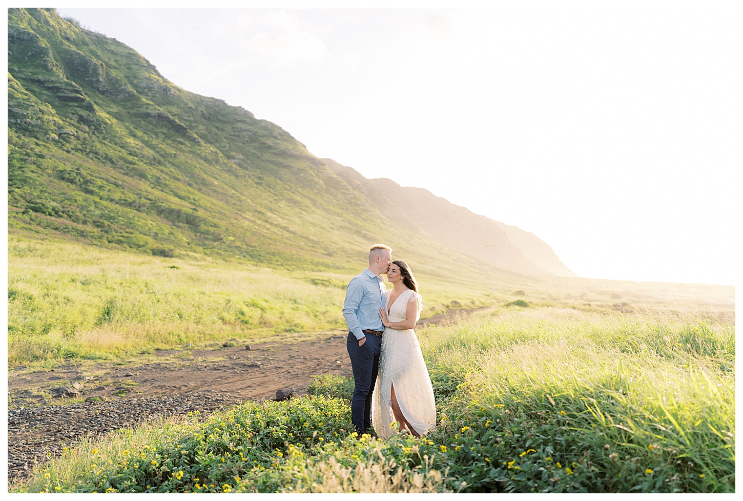 Oahu Hawaii Couples Photographer