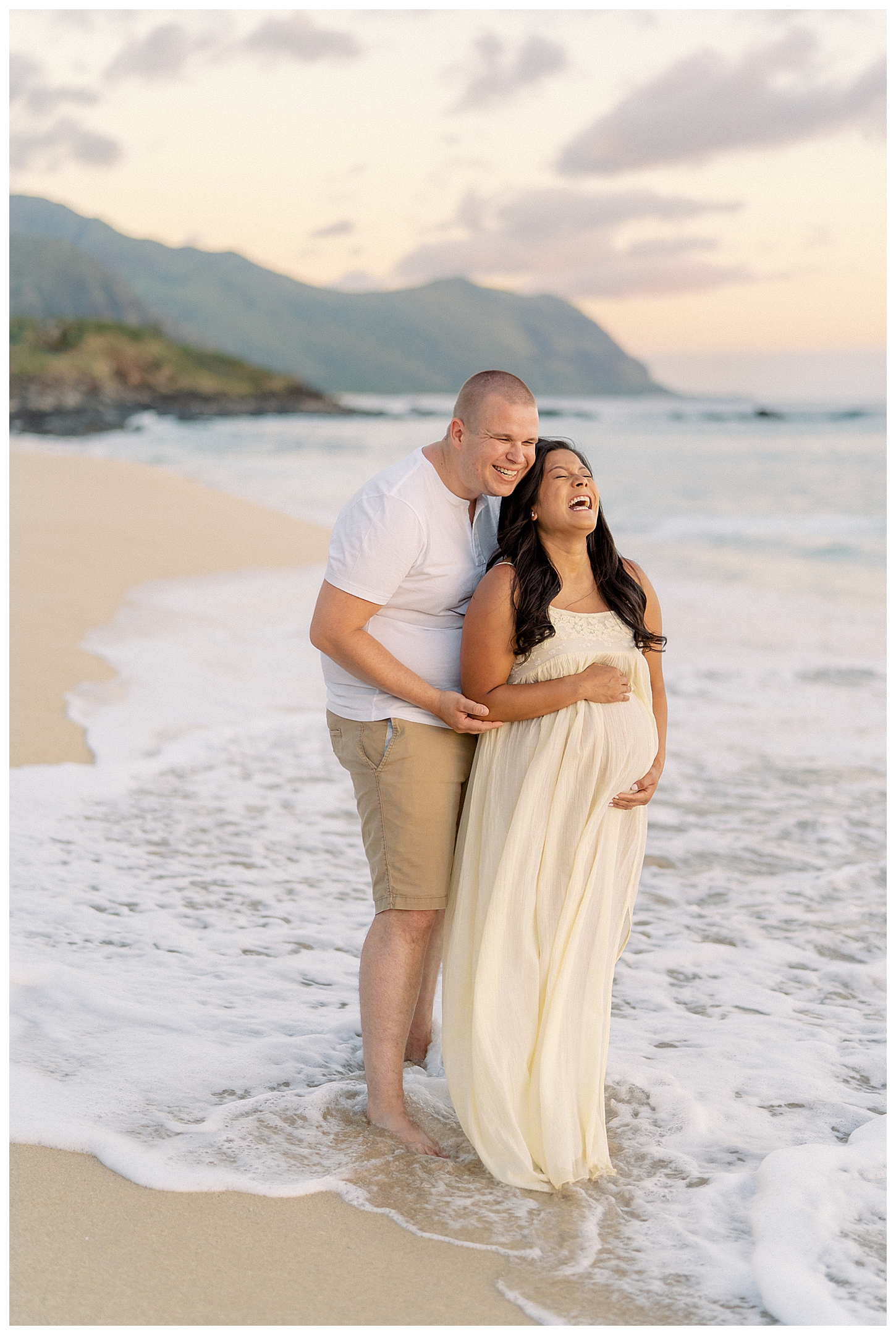 Oahu Hawaii Maternity Photographer