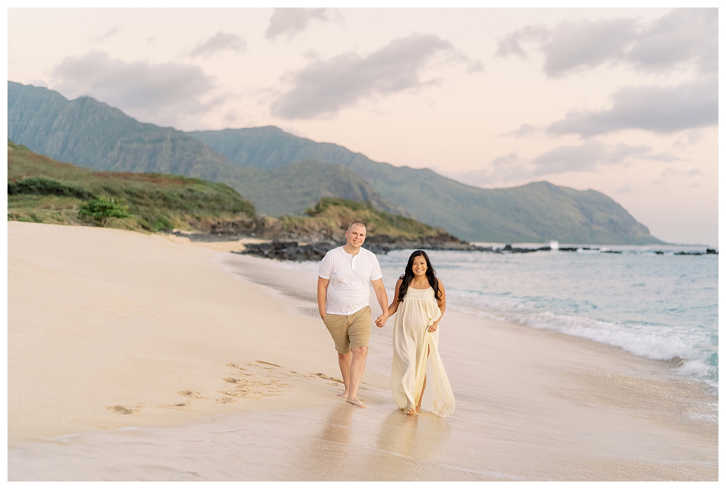 Oahu Hawaii Maternity Photographer