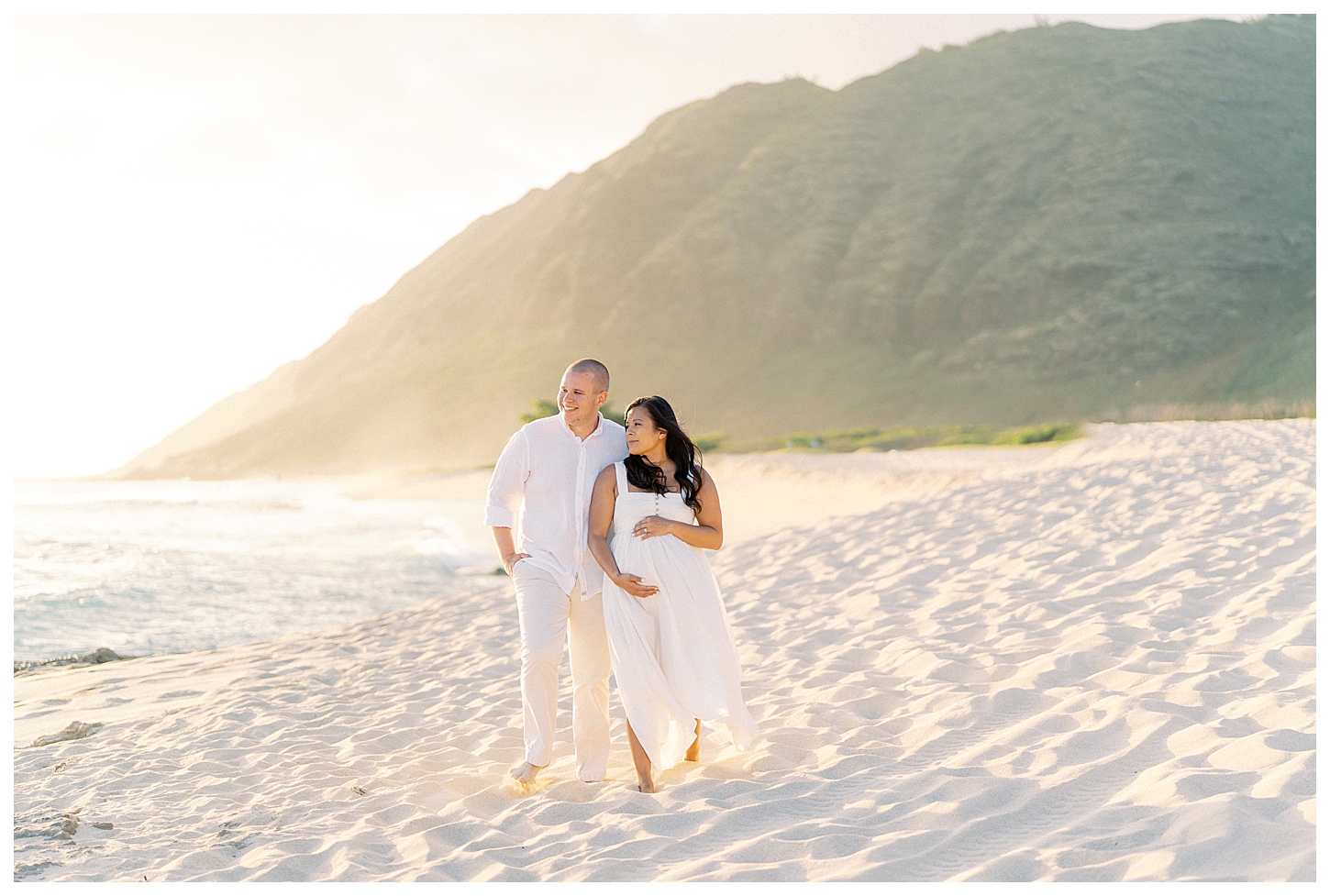 Oahu Hawaii Maternity Photographer